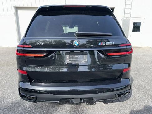 Used 2025 BMW X7 M60i image 4