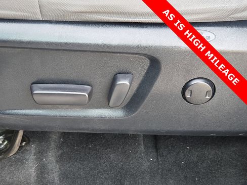 Used 2019 Toyota Tundra SR5 image 14