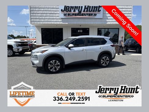 Used 2023 Nissan Rogue SV w/ SV Premium B Package FWD image 1