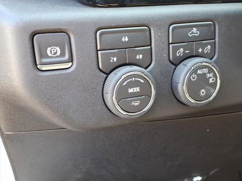 New 2026 Chevrolet Silverado 3500 LT image 13