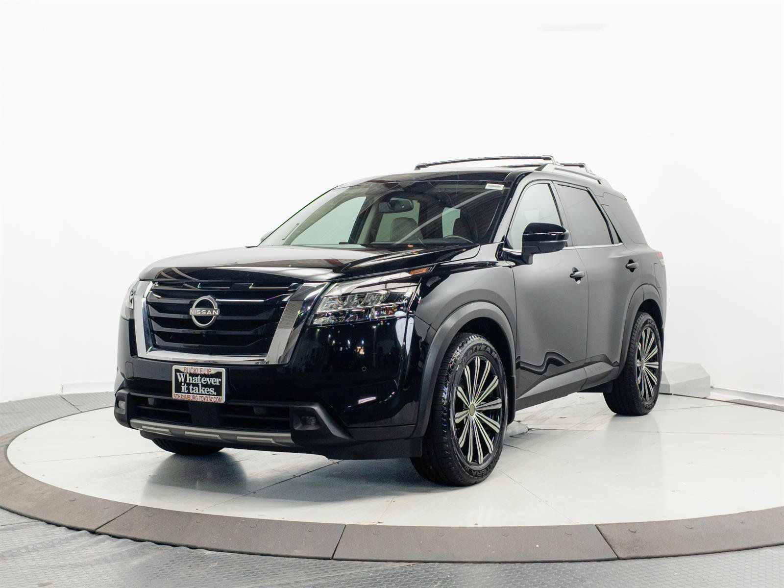 Used 2022 Nissan Pathfinder SL AWD/4WD image 3