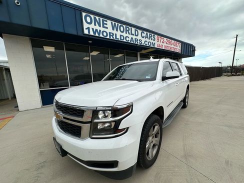Used 2015 Chevrolet Suburban LT image 1