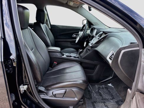 Used 2017 Chevrolet Equinox LT w/ Midnight Edition FWD image 26