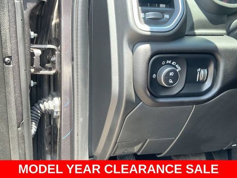 New 2025 RAM 2500 Big Horn AWD/4WD image 22