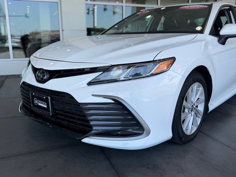 Certified 2023 Toyota Camry LE FWD image 3