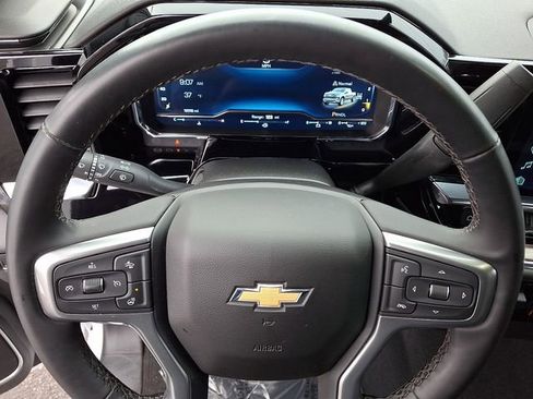 Used 2025 Chevrolet Silverado 1500 LT image 23