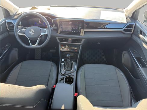 New 2025 Volkswagen Taos SE AWD/4WD image 9