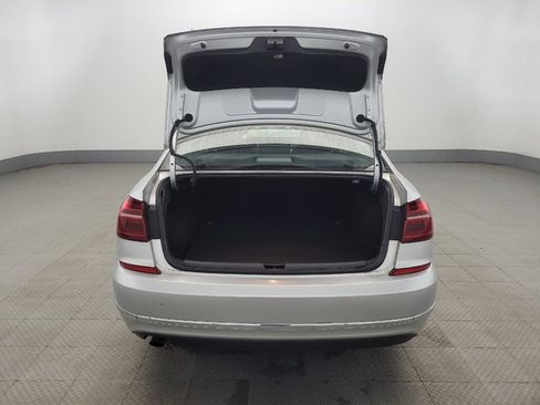 Used 2017 Volkswagen Passat 1.8T S FWD image 29