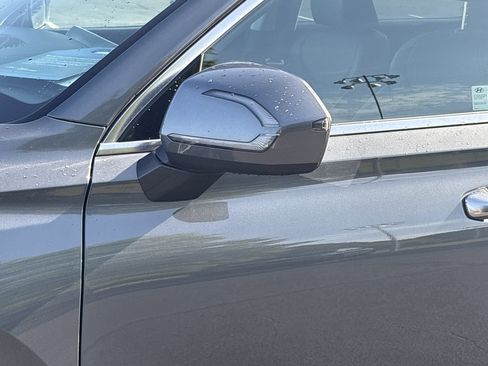 Used 2025 Hyundai Palisade SEL FWD image 29