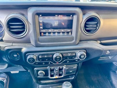 Used 2020 Jeep Wrangler Unlimited Sport AWD/4WD image 13