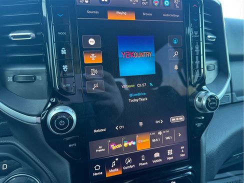 Used 2025 RAM 1500 Big Horn image 28