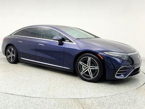 Used 2023 Mercedes-Benz EQS 580 4MATIC Sedan image 3