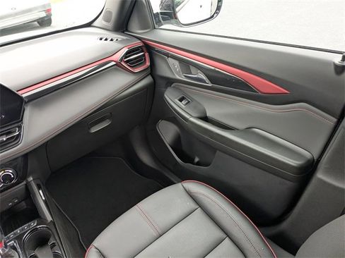 Certified 2024 Chevrolet TrailBlazer RS w/ Driver Confidence Package image 17