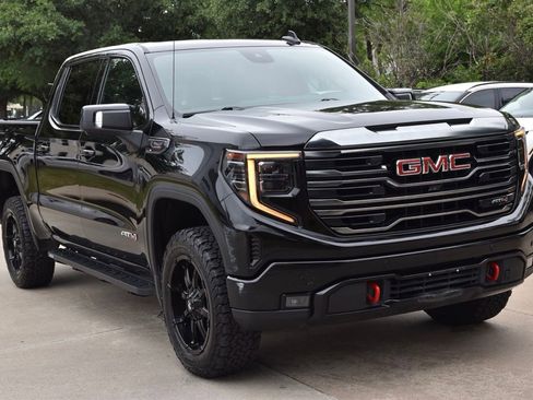 Used 2023 GMC Sierra 1500 AT4 AWD/4WD image 4