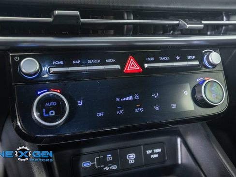 Used 2025 Hyundai Santa Cruz SEL AWD/4WD image 21