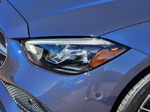New 2026 Mercedes-Benz C 300 4MATIC Sedan image 8
