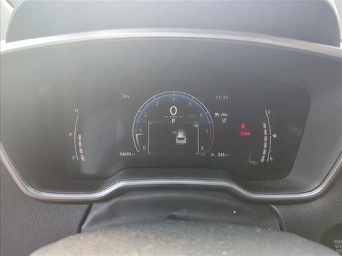 Certified 2025 Toyota Corolla Cross XLE FWD image 17