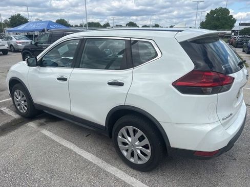 Used 2019 Nissan Rogue S AWD/4WD image 2