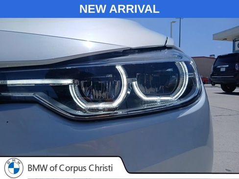 Used 2018 BMW 330i xDrive Sedan AWD/4WD image 4