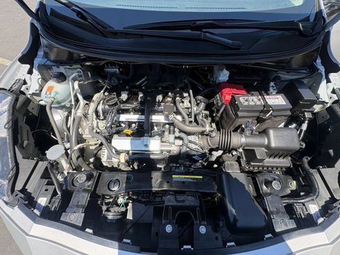 Used 2025 Nissan Versa SV FWD image 30