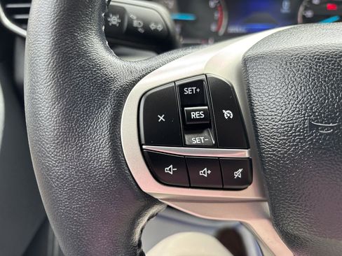 Used 2023 Ford Explorer XLT w/ Equipment Group 202A image 17