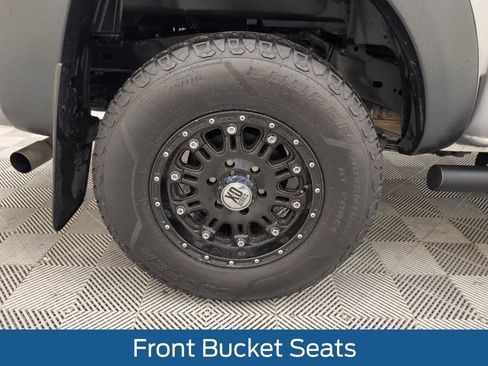 Used 2015 Toyota Tacoma PreRunner image 18