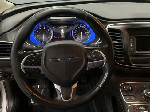 Used 2015 Chrysler 200 Limited w/ Convenience Group image 24