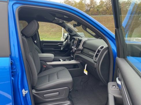 New 2026 RAM 1500 4x4 Crew Cab image 28