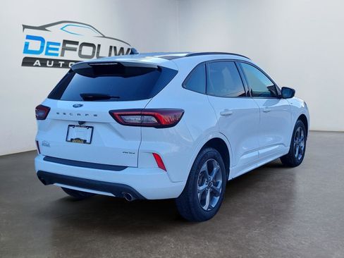 Used 2023 Ford Escape ST-Line image 3