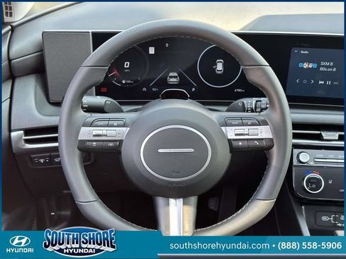 Certified 2025 Hyundai Tucson SEL AWD/4WD image 16