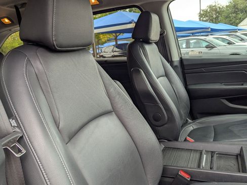 Used 2024 Honda Odyssey EX-L image 27