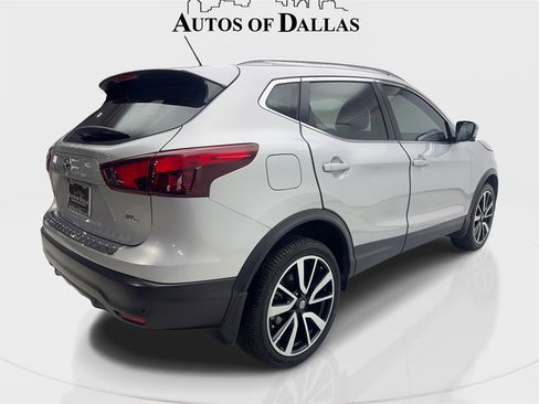 Used 2019 Nissan Rogue Sport SL w/ Premium Package image 6