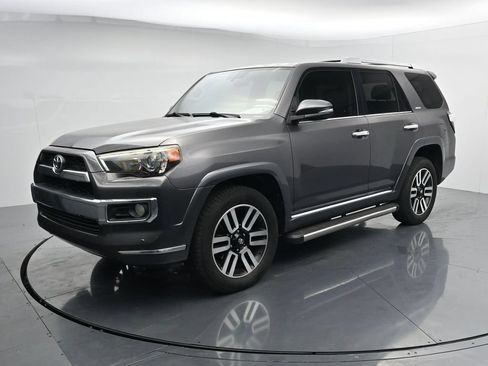 Used 2015 Toyota 4Runner Limited AWD/4WD image 4