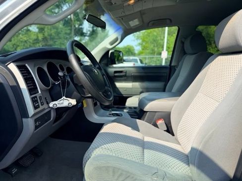 Used 2008 Toyota Tundra SR5 w/ TRD Off-Road Pkg AWD/4WD image 6