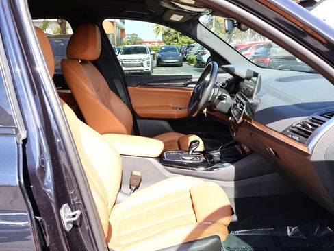 Used 2023 BMW X3 M40i w/ Premium Package image 32