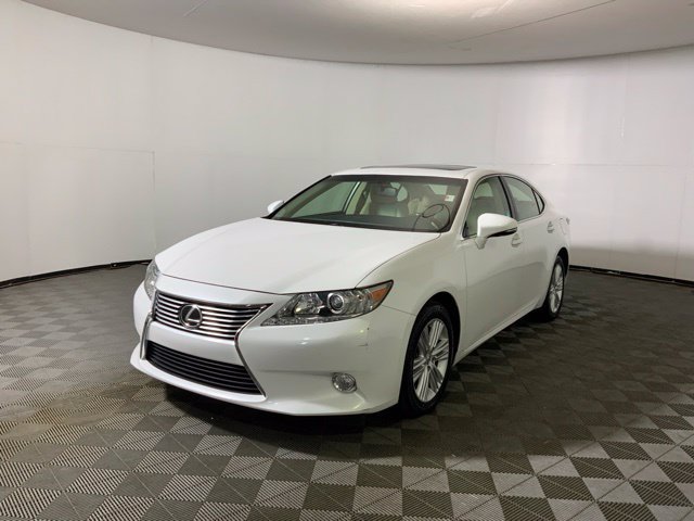Used 2014 Lexus ES 350 w/ Premium Package FWD image 11