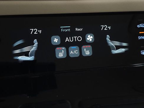 New 2026 Genesis GV70 2.5T AWD/4WD image 25