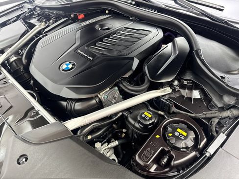 Used 2022 BMW 540i w/ Executive Package RWD image 76