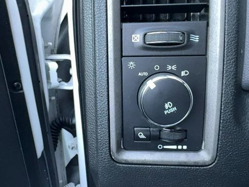 Used 2016 RAM 1500 Express image 13