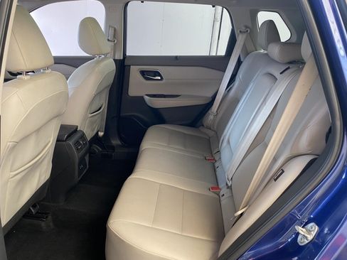Used 2021 Nissan Rogue SV w/ Premium Package AWD/4WD image 17
