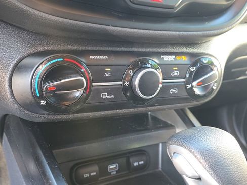 Used 2020 Kia Soul LX image 19