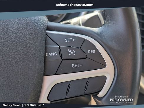 Used 2015 Jeep Cherokee Latitude AWD/4WD image 27