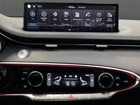 Used 2025 Genesis GV70 3.5T Sport w/ Sport Advanced Package image 9