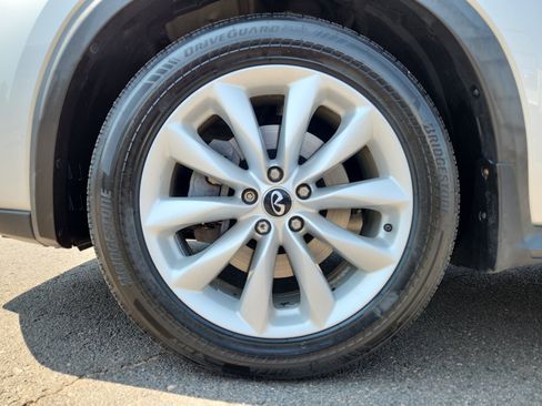 Used 2019 INFINITI QX50 Essential w/ Premium Heat Package AWD/4WD image 24