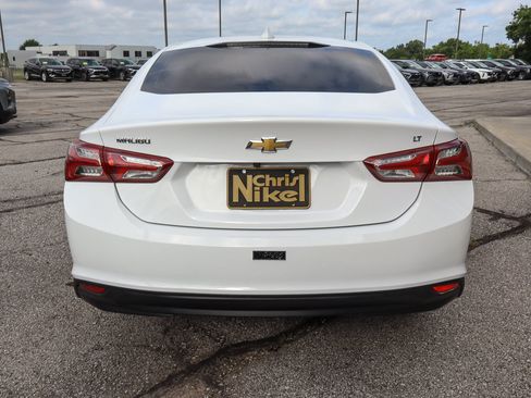 Used 2021 Chevrolet Malibu LT FWD image 5