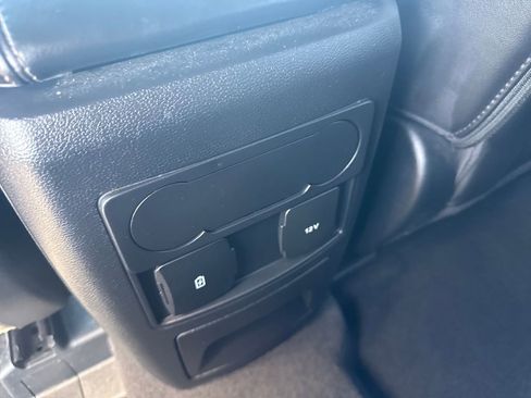 Used 2023 Ford Explorer XLT w/ Equipment Group 202A image 21