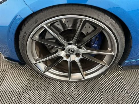 Used 2017 BMW M2 RWD image 9