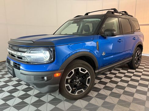 Used 2022 Ford Bronco Sport Outer Banks w/ Tech Package AWD/4WD image 1
