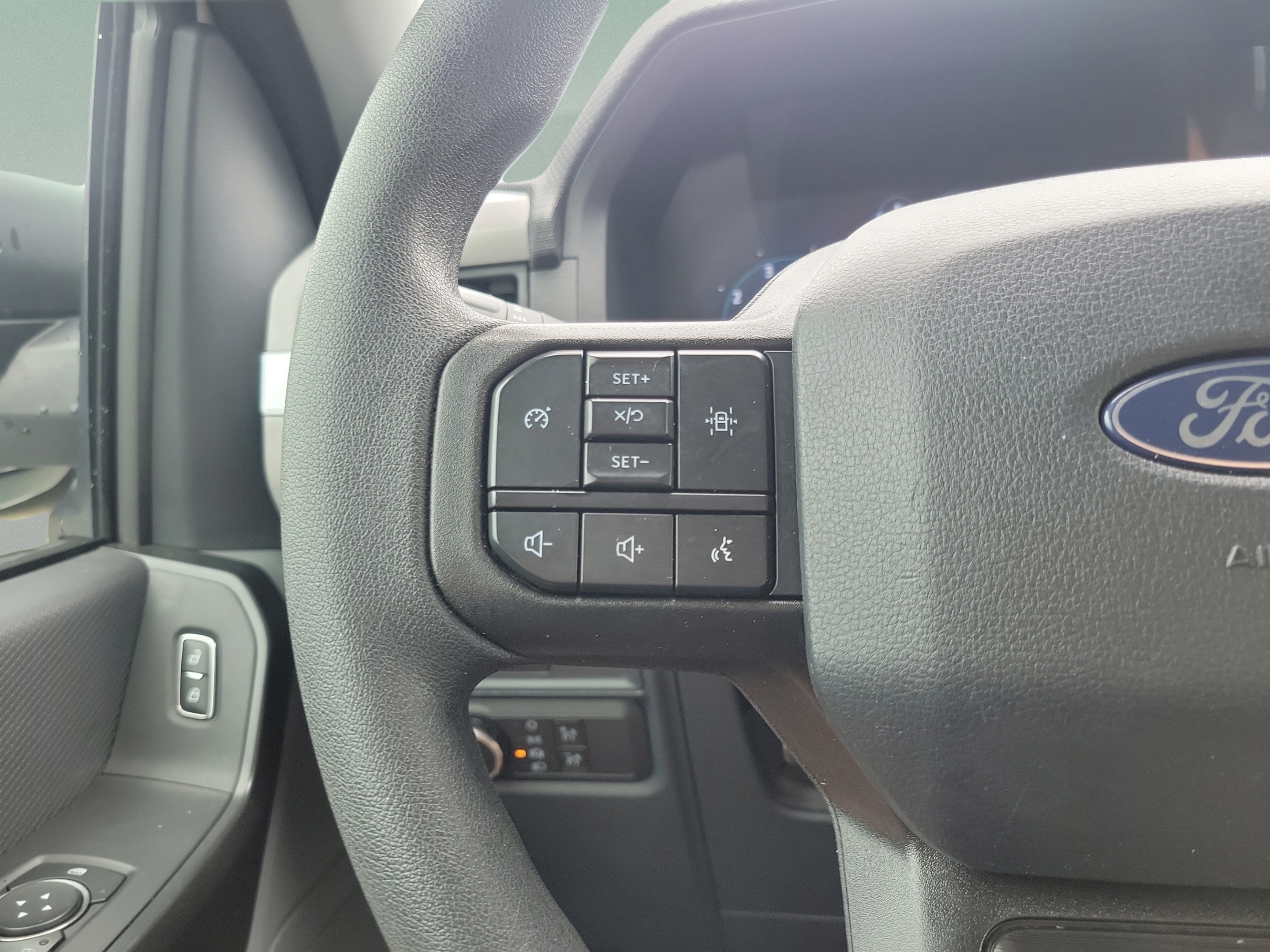 Used 2025 Ford F150 XL w/ Equipment Group 103A High AWD/4WD image 21