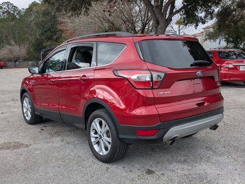 Used 2018 Ford Escape SE image 8